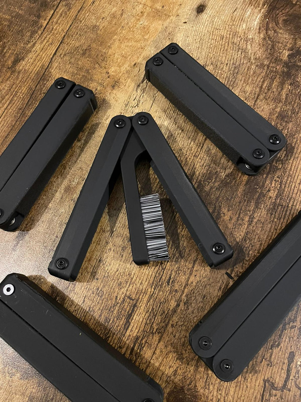 Hybrid Murdered-out Black Butterfly Climbing Brush